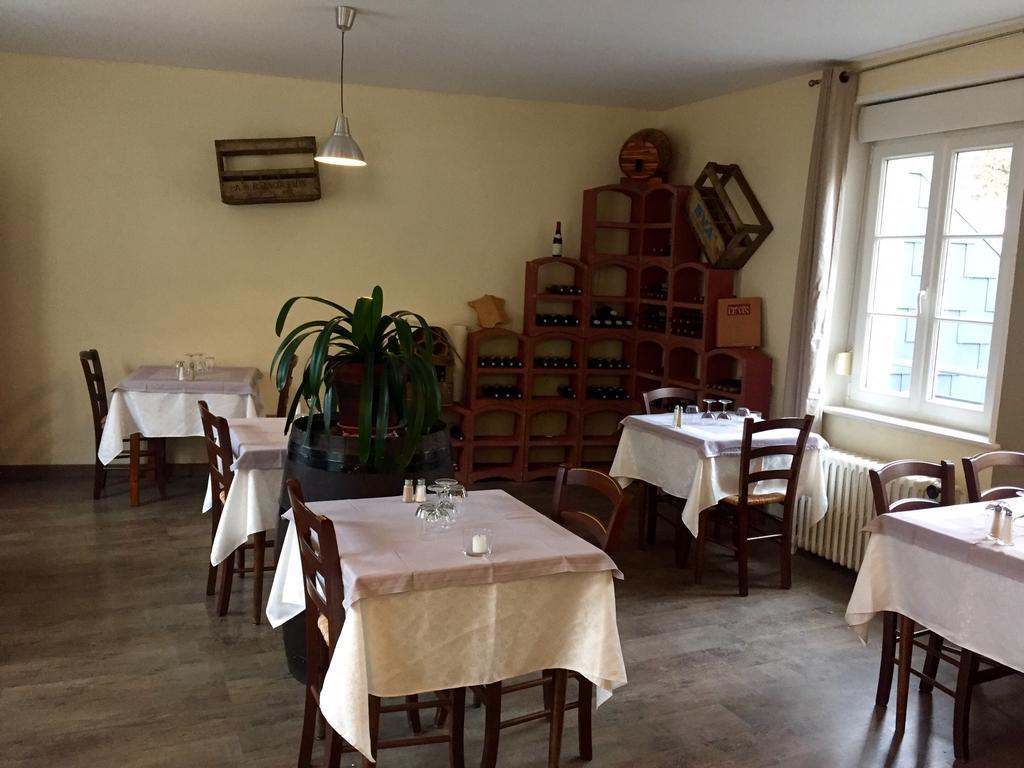 Les Boucles De Meuse Hotel 3 Etoiles Monthermé Εξωτερικό φωτογραφία